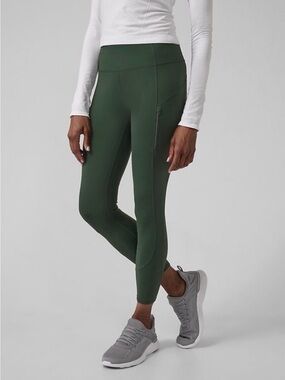 Athleta Women's Rainier High Rise  7/8 Tight Medium Green With Pockets